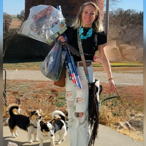 Meet your Posher, Amanda - Picture 4 of 4